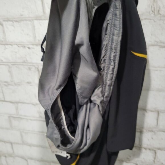 NIKE black and orange athletic shorts - Picture 9 of 10